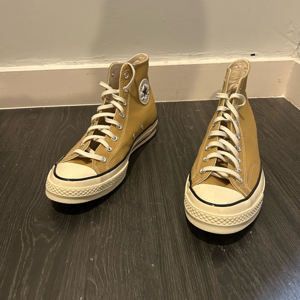 COPY - Converse Chuck 70 lightly used RARE 10